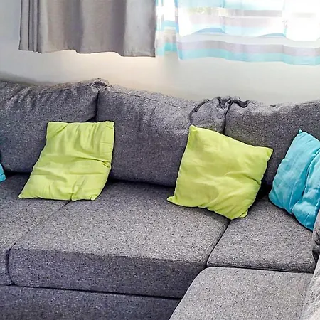 Gorgeous Stacaravan In En Retz Campingplatz *